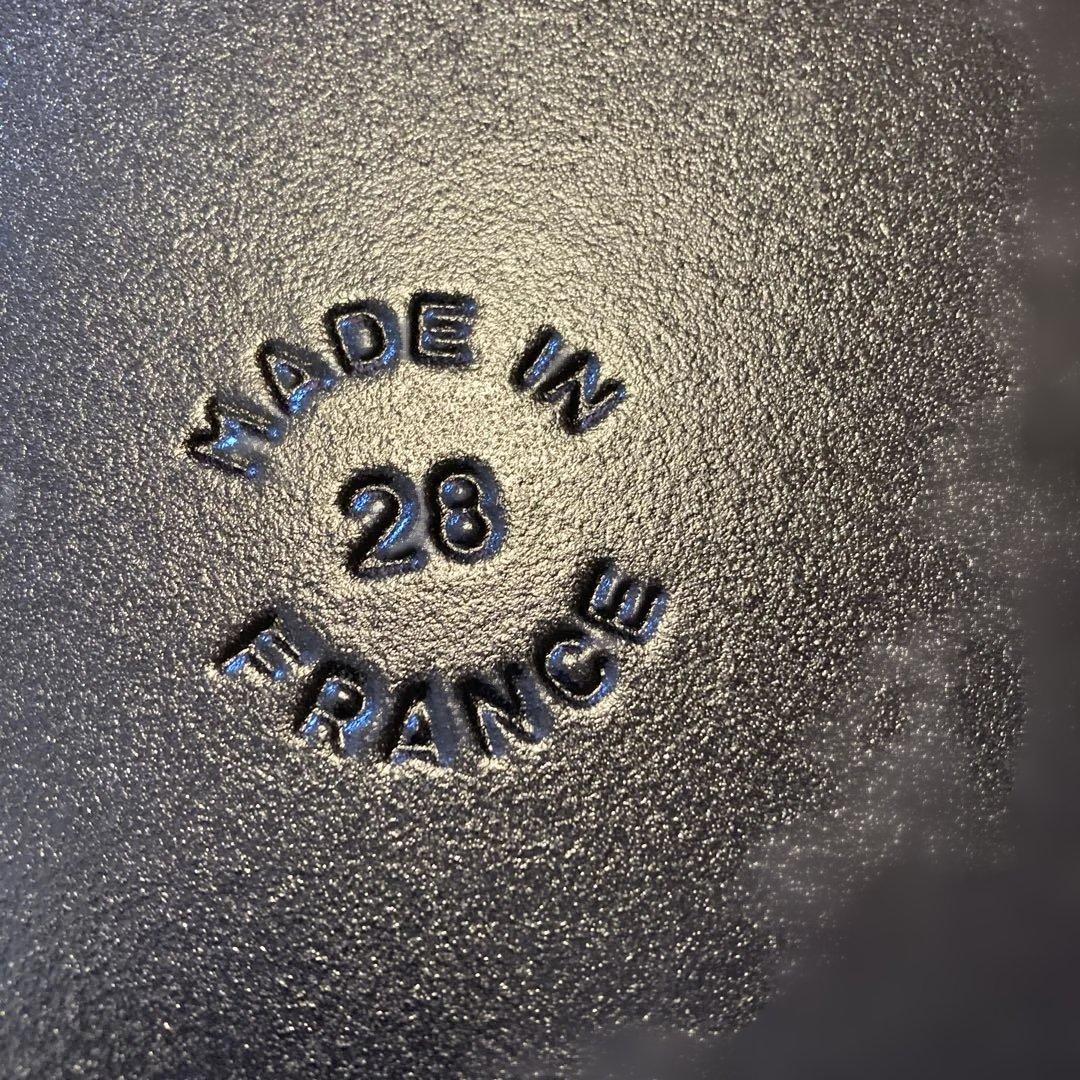 STAUB 鋳鉄 両手鍋 28センチ黒