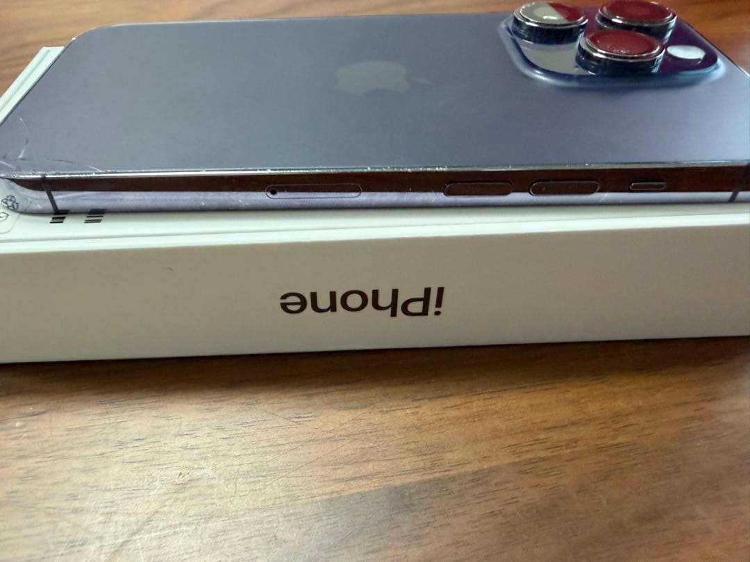 オ*タ様 iPhone 14 Pro 128GB パープル 背面割れジャンク　イ