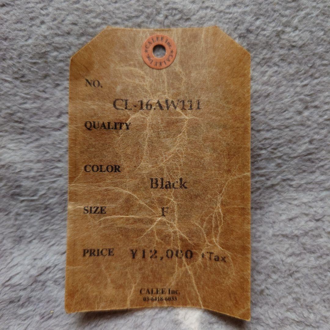 Caleeキャリー　レザースタッズキーケース