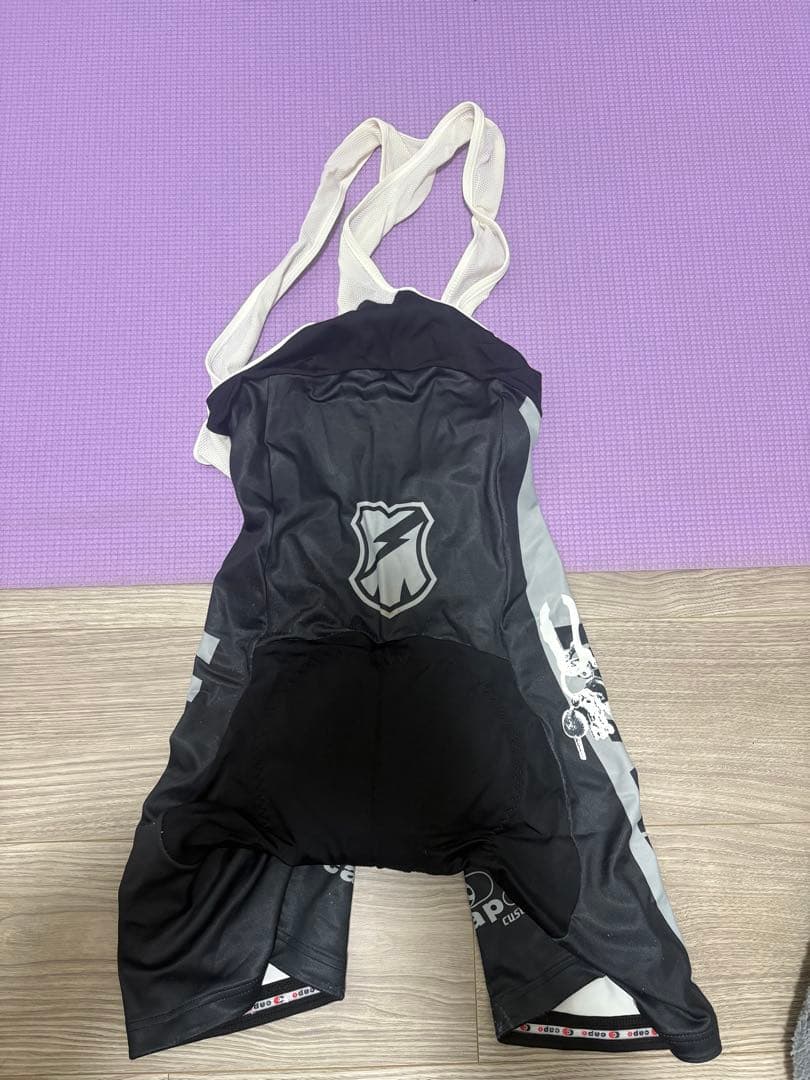 MASH サイクルジャージとビブショーツ セット