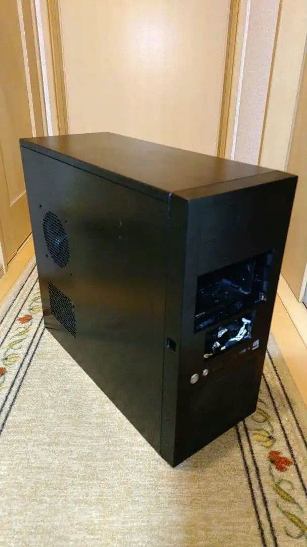 ミドルタワーPCケース MSIグラフィックカード付き ジャンク