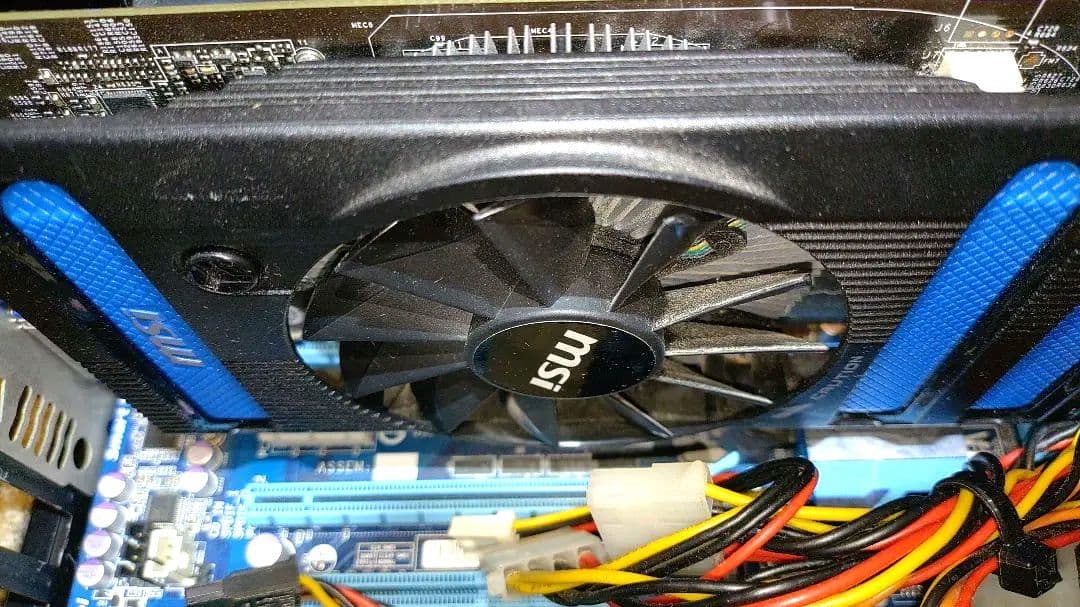 ミドルタワーPCケース MSIグラフィックカード付き ジャンク