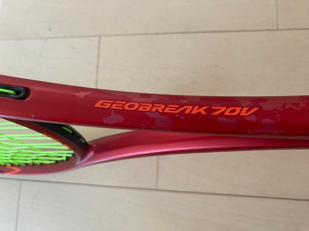 【値下げ】YONEX テニスラケット 赤 ジオブレイク70V
