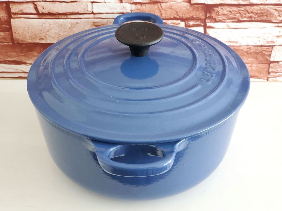 【美品】ル・クルーゼ　ココットロンド　20㎝　旧ブルー