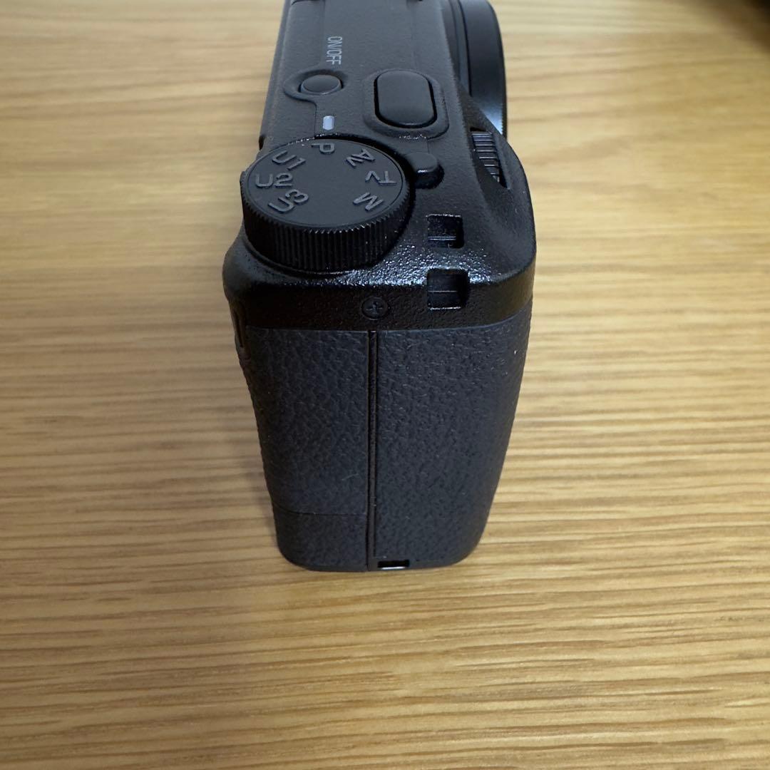 【だうすけ様限定】RICOH GR IIIx 純正ケース、予備バッテリー、充電器