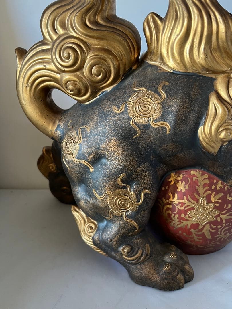 置物　色絵金彩 獅子置物 高30cm 貴重/西き—001