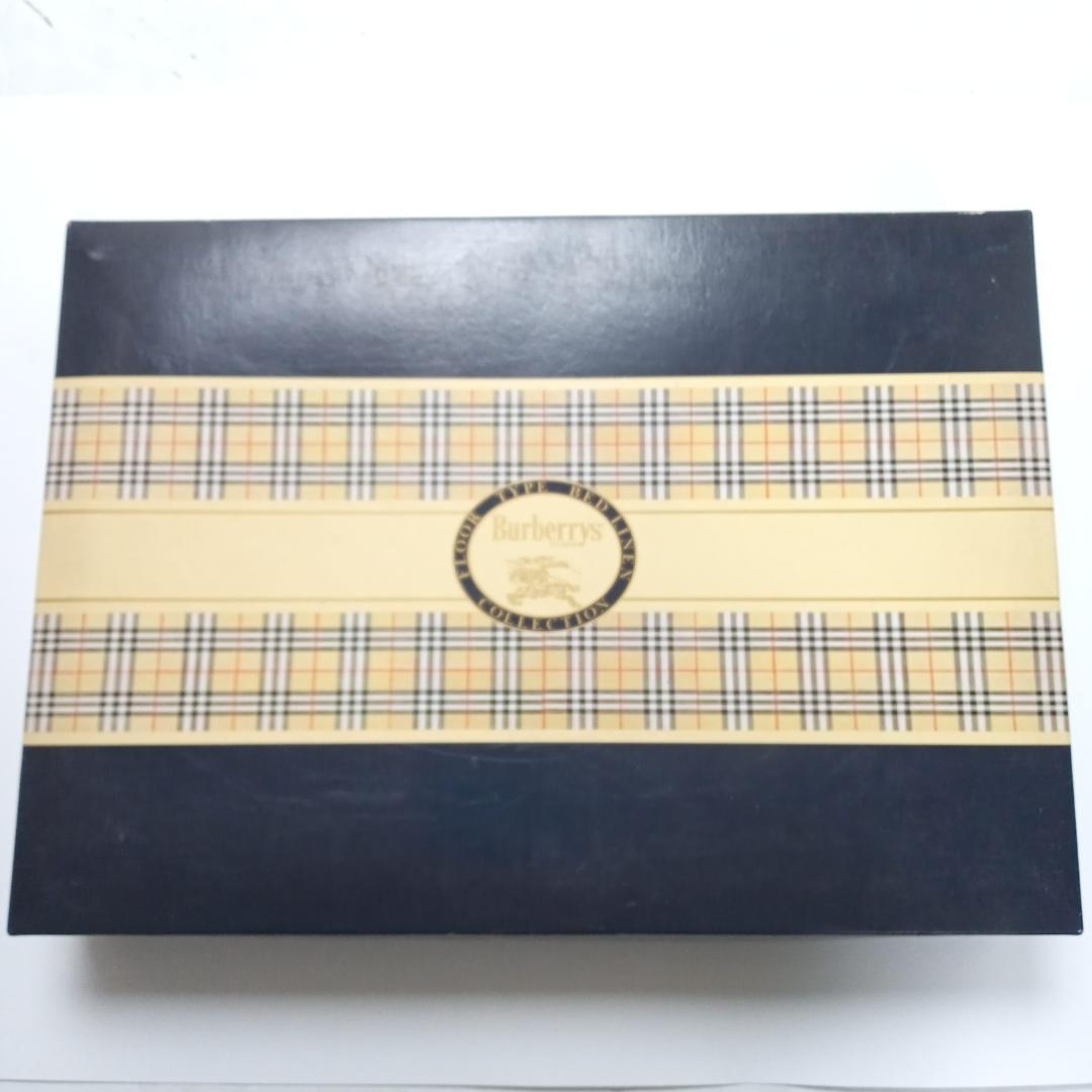 【未使用品】バーバリー　Burberry　ひざ掛け　ウール100％【W5-63】