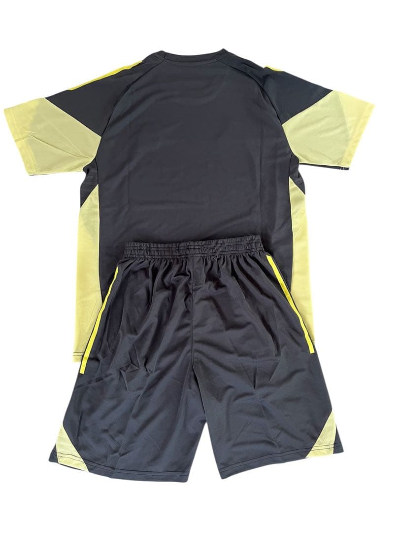 レアルマドリード トレーニングウェア 上下セット Mサイズ