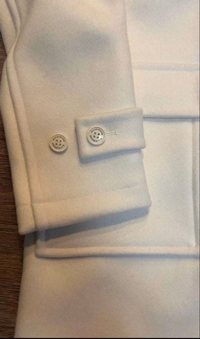 ホワイト ダッフルコート フード付き