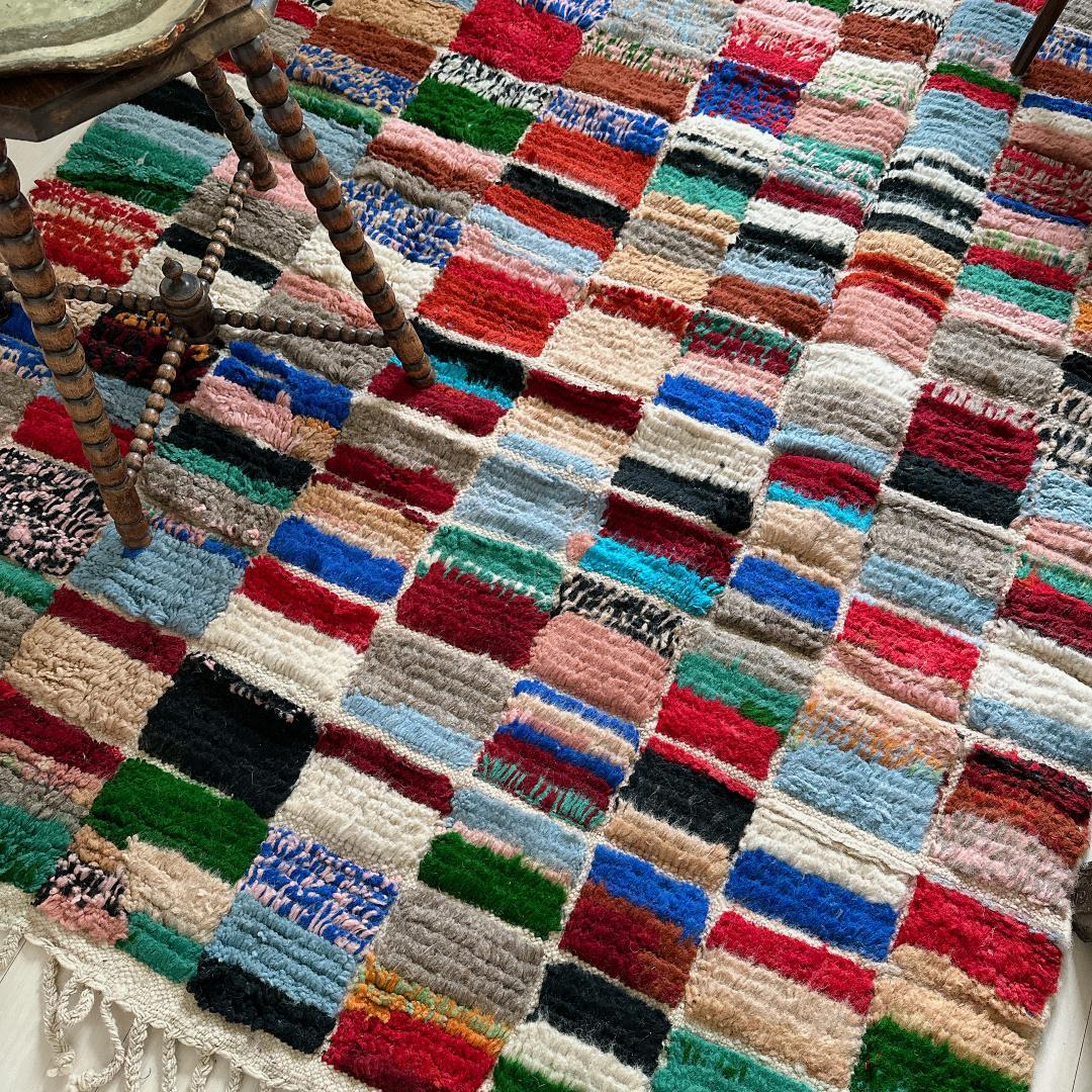 モロッコ製ラグ147 レア マルチカラー レッド ミント ブルー グリーン