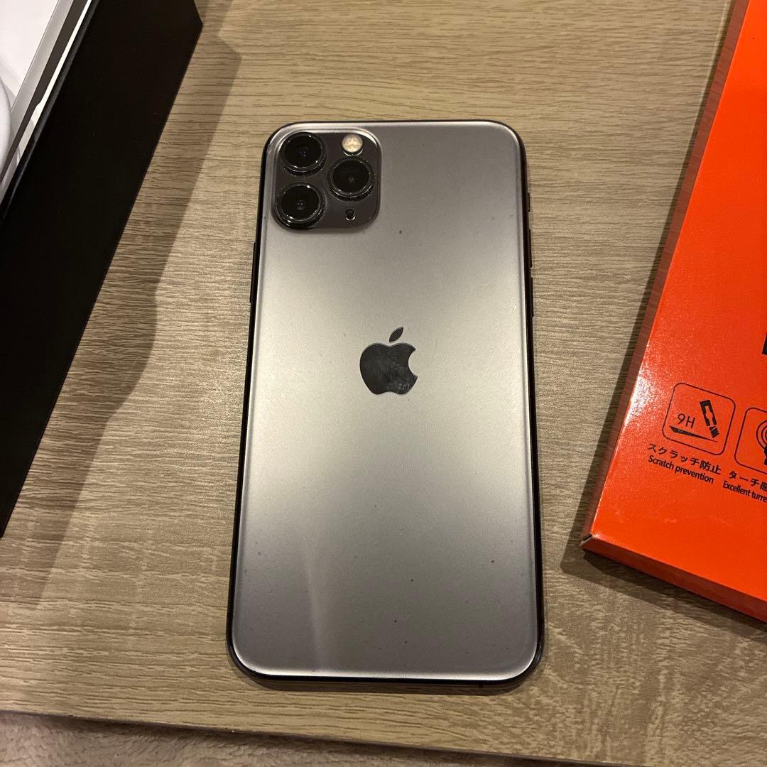 美品 強化フィルム付き iPhone 11 Pro スペースグレイ 256GB