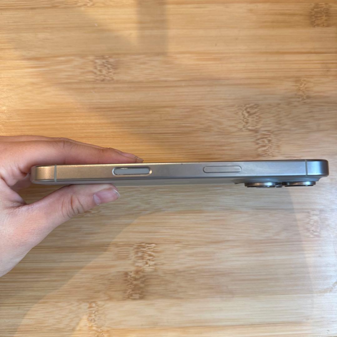 iPhone16pro128GB シルバー SIMフリー　ジャンク