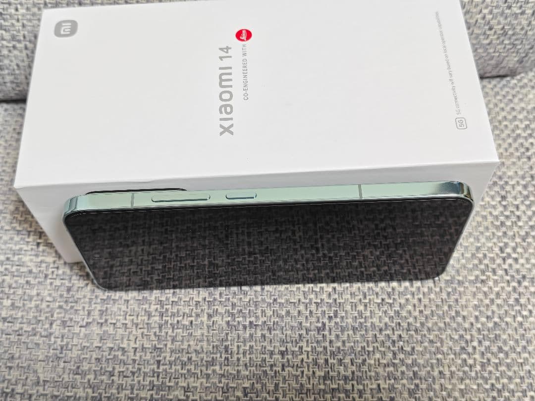 【新品同様】Xiaomi 14 グローバル版 12/512GB グリーン