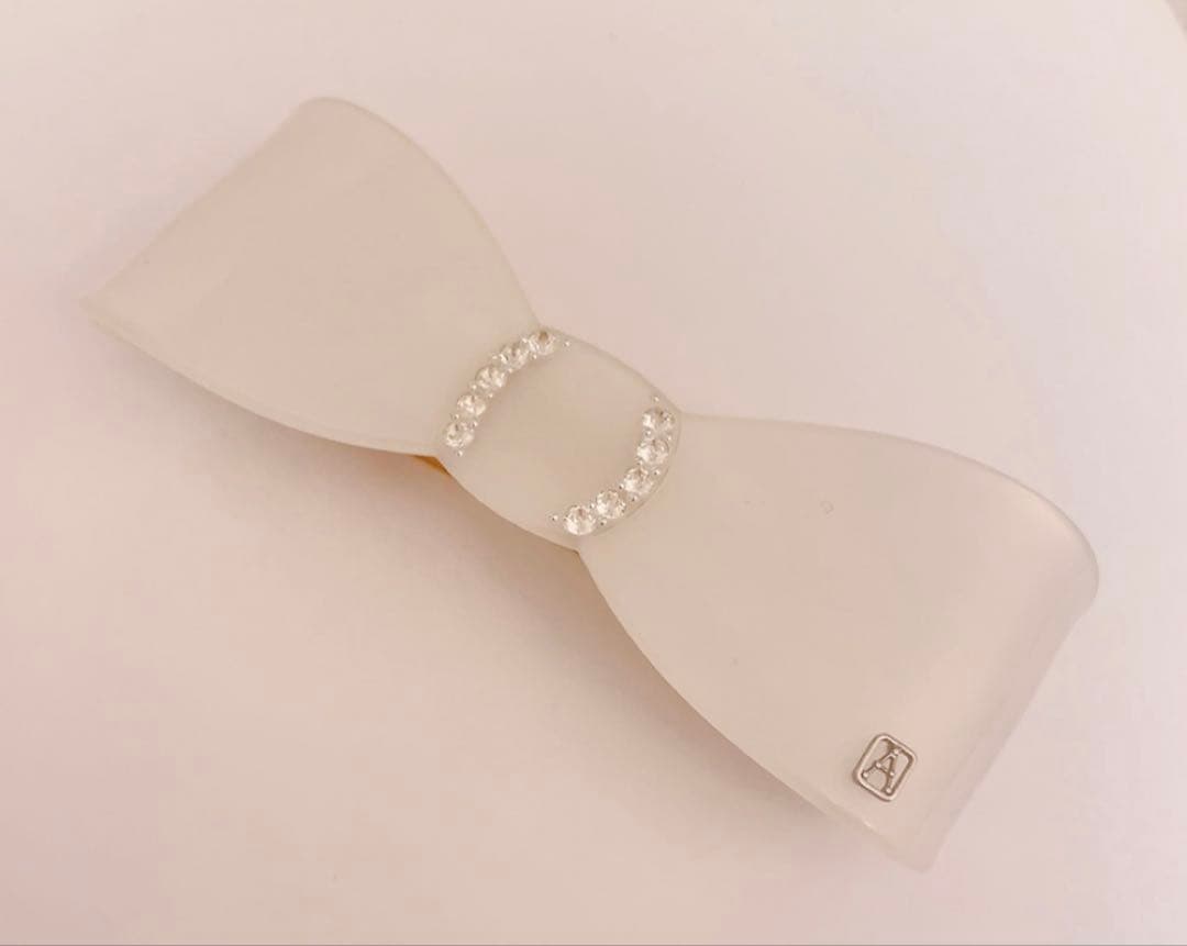 アレクサンドルドゥパリ　リボンバレッタ　ホワイト　キティリボン