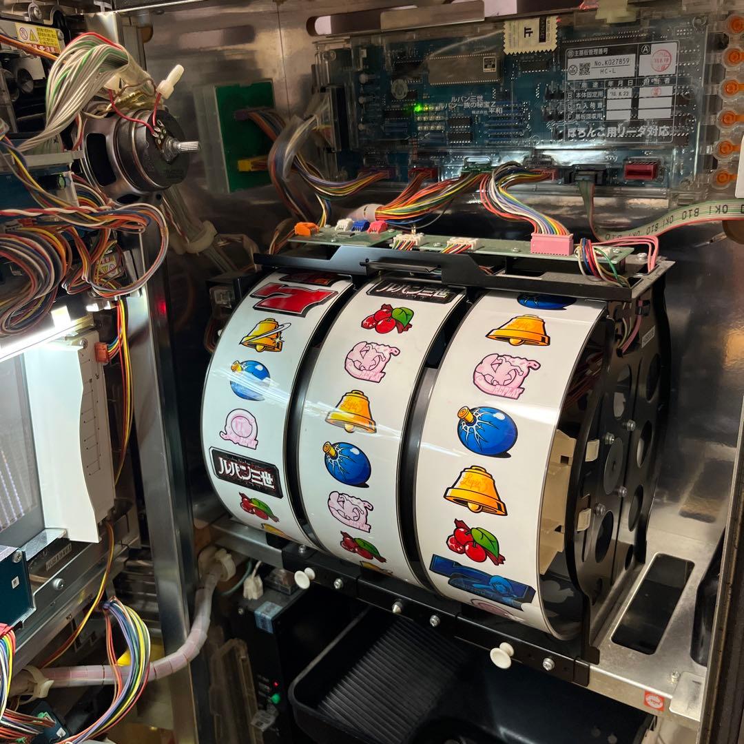 ルパン三世 スロットマシン　ルパン一族の秘宝