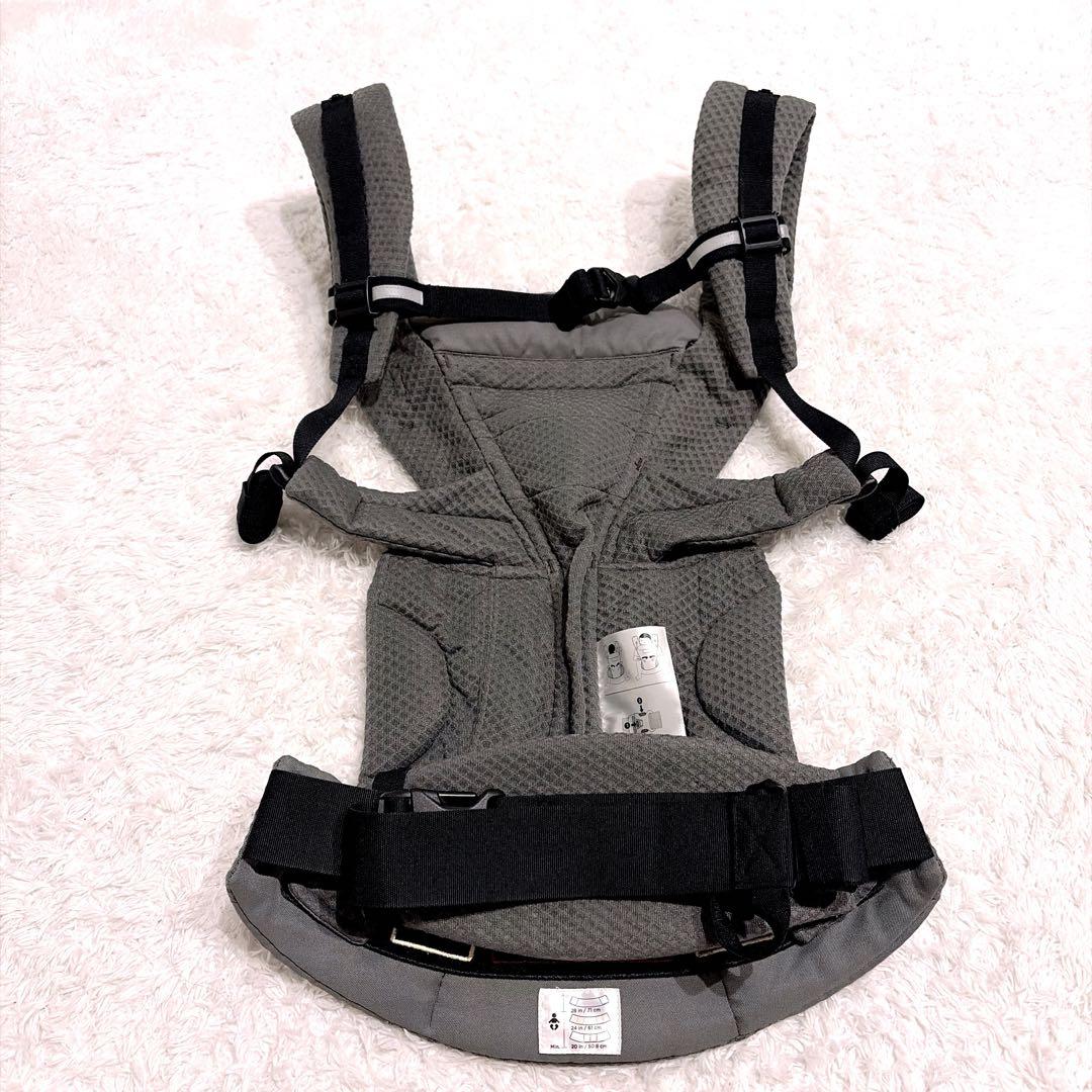 エルゴベビー 美品✨オムニブリーズ　抱っこ紐 グラファイトグレー　メッシュ新生児