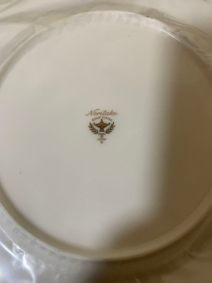 ノリタケ　ヴィヴィットソロボーン　２７㎝ プレート　６枚