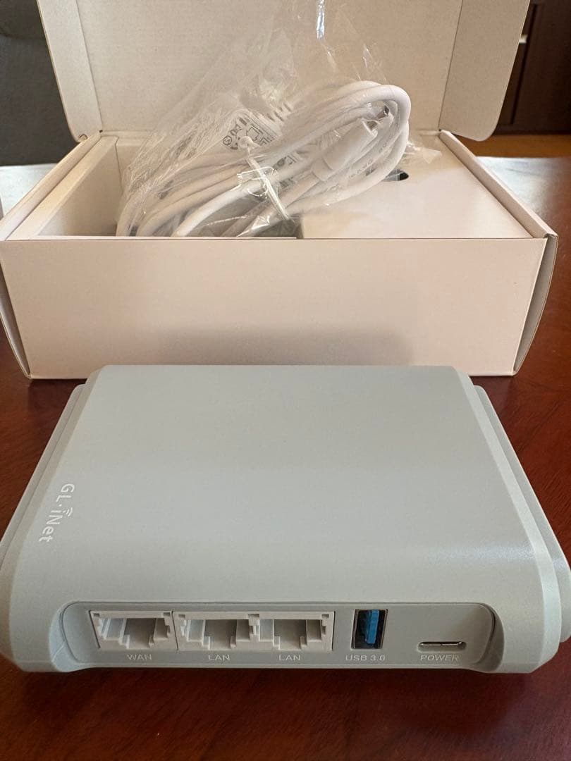 GL-MT1300 Beryl ポケットサイズルーター