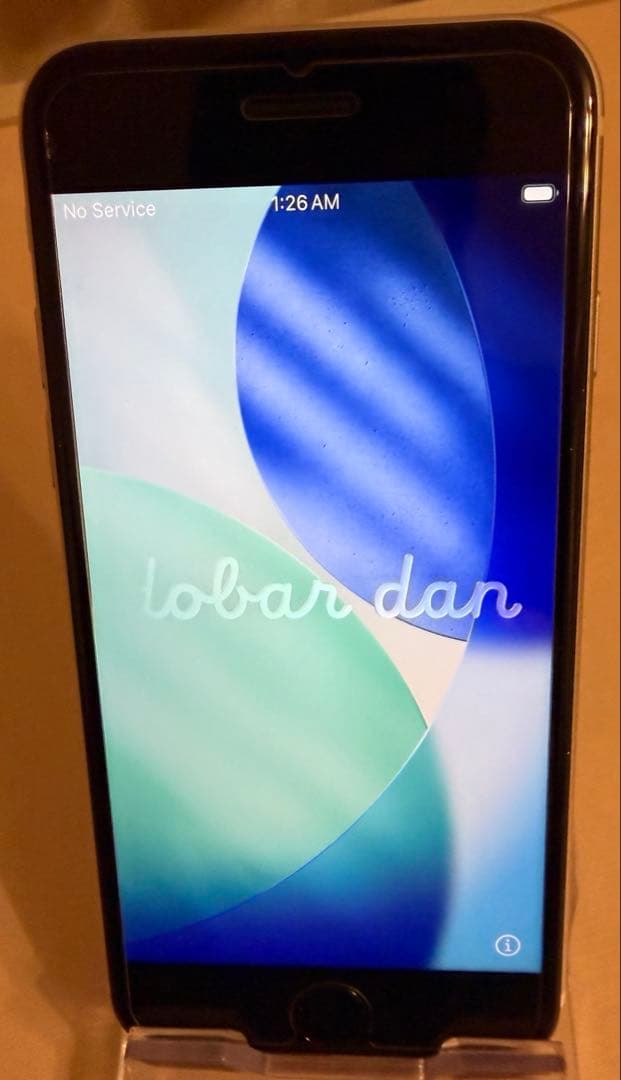 【超美品】iPhone SE3 第3世代 SIMフリー 128GB スターライト