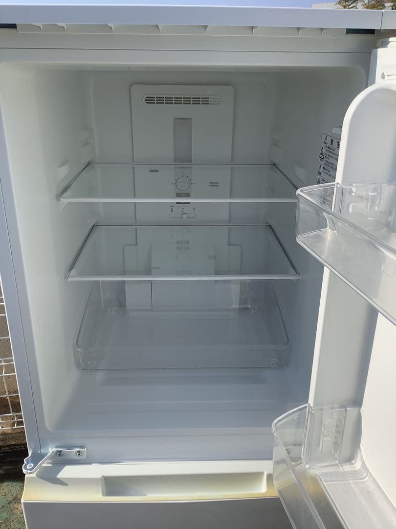 ラジギミレ シャープ 2ドア冷凍冷蔵庫 SJ-D15G-W 2021年製