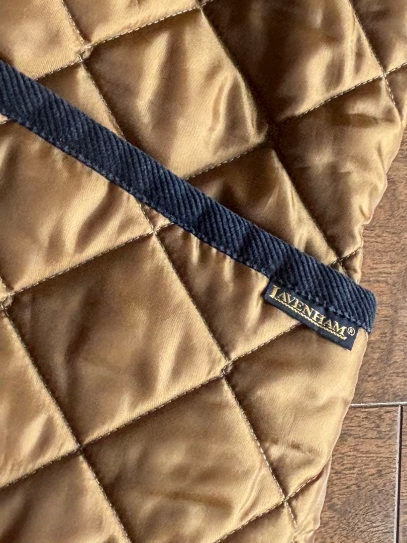 美品 国内正規品 LAVENHAM ラベンハム フーデット リバーシブル ベスト