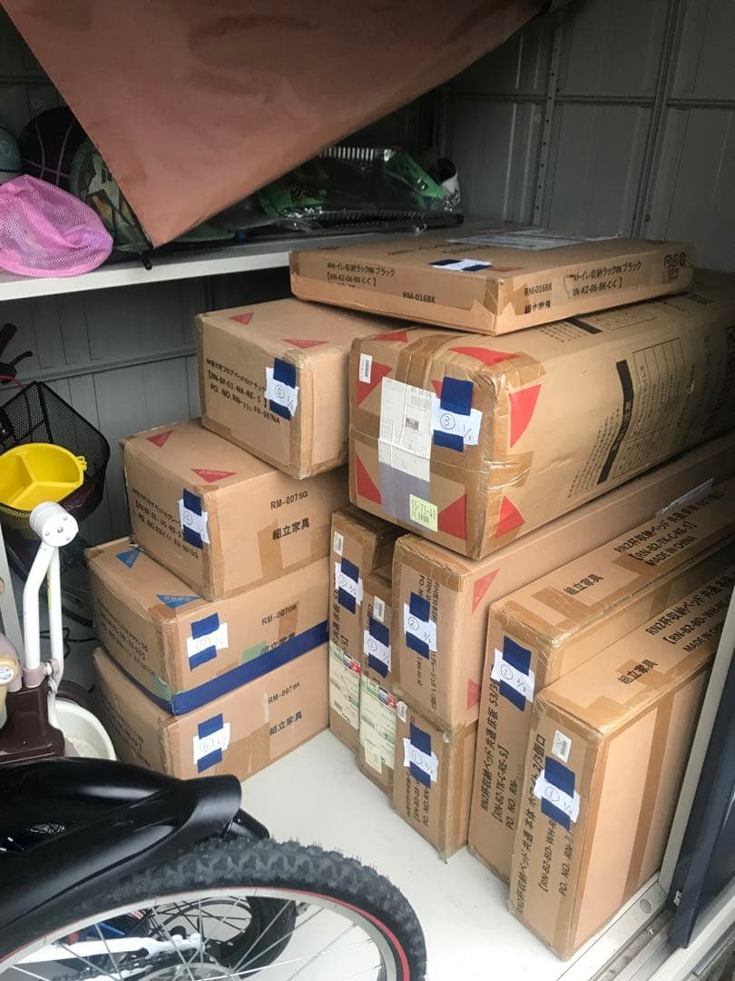 未使用品（新古品）セミダブル　低床ベッドフレーム　ブラック　コンセント付き