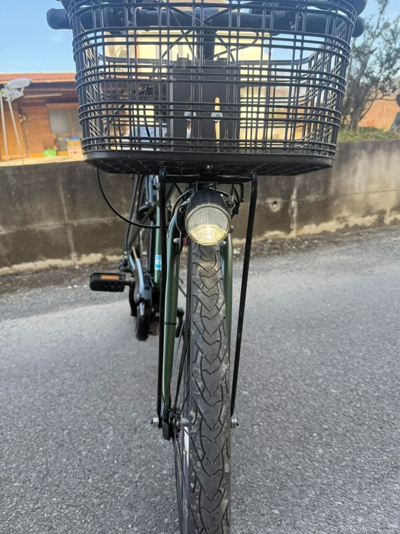 オリーブグリーン シティサイクル 前面バスケット付き