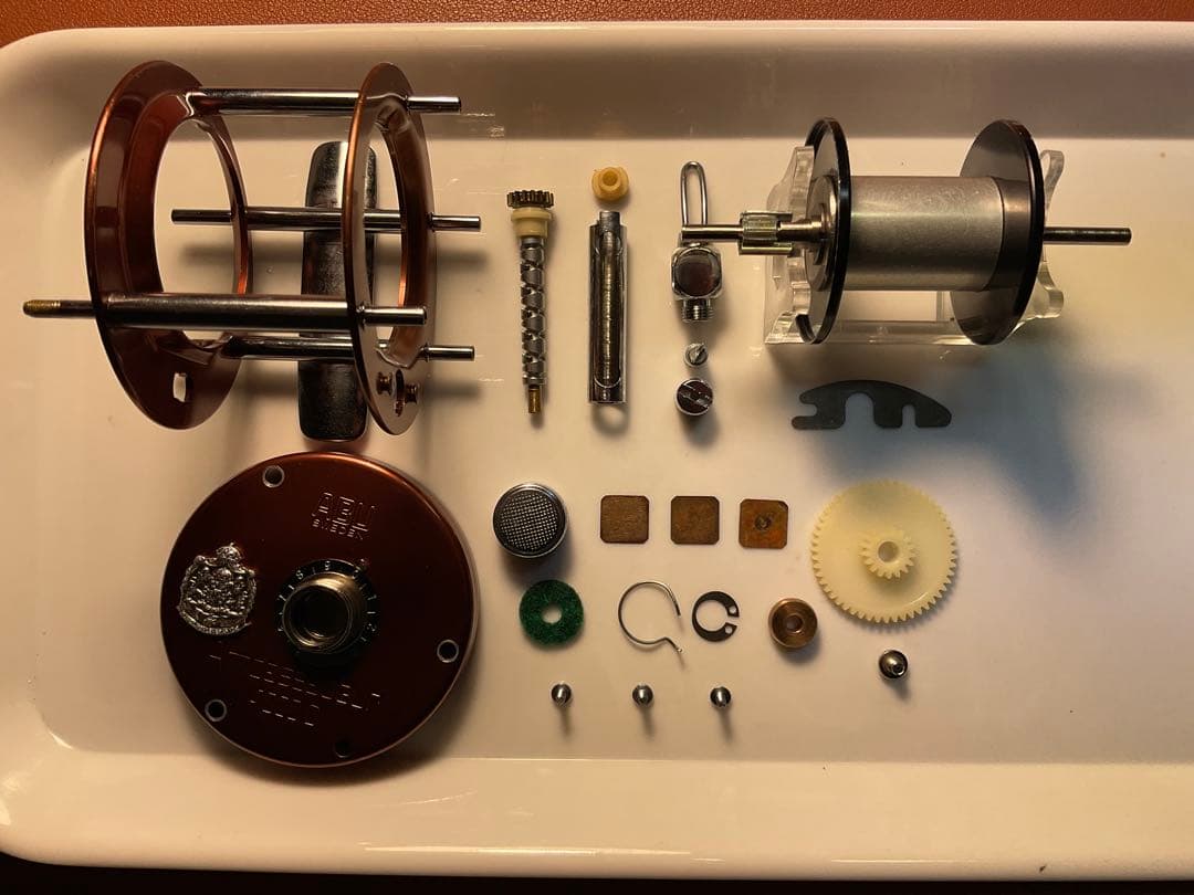 ABU アンバサダー 4000 D メンテ済 フレーム修正済