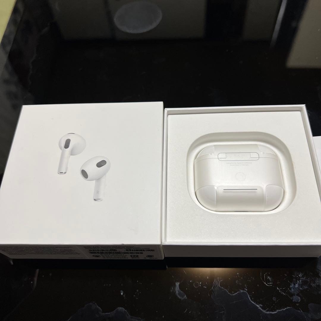 AirPods3rd本体 ホワイト 充電ケース付き
