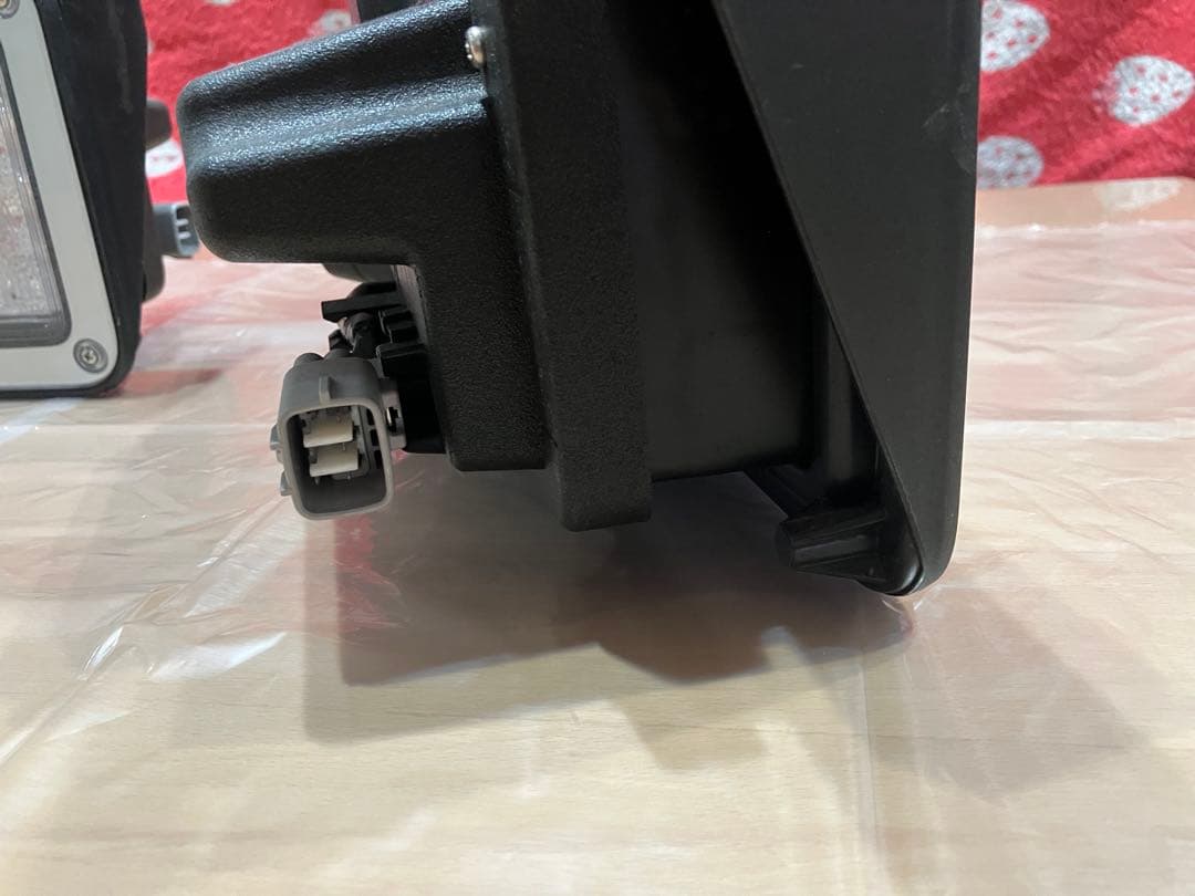 小糸　日野純正LED テールランプ