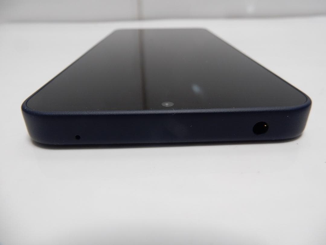 大人気　シャープ　SHARP AQUOS wish 4 ブラック 本体　スマホ