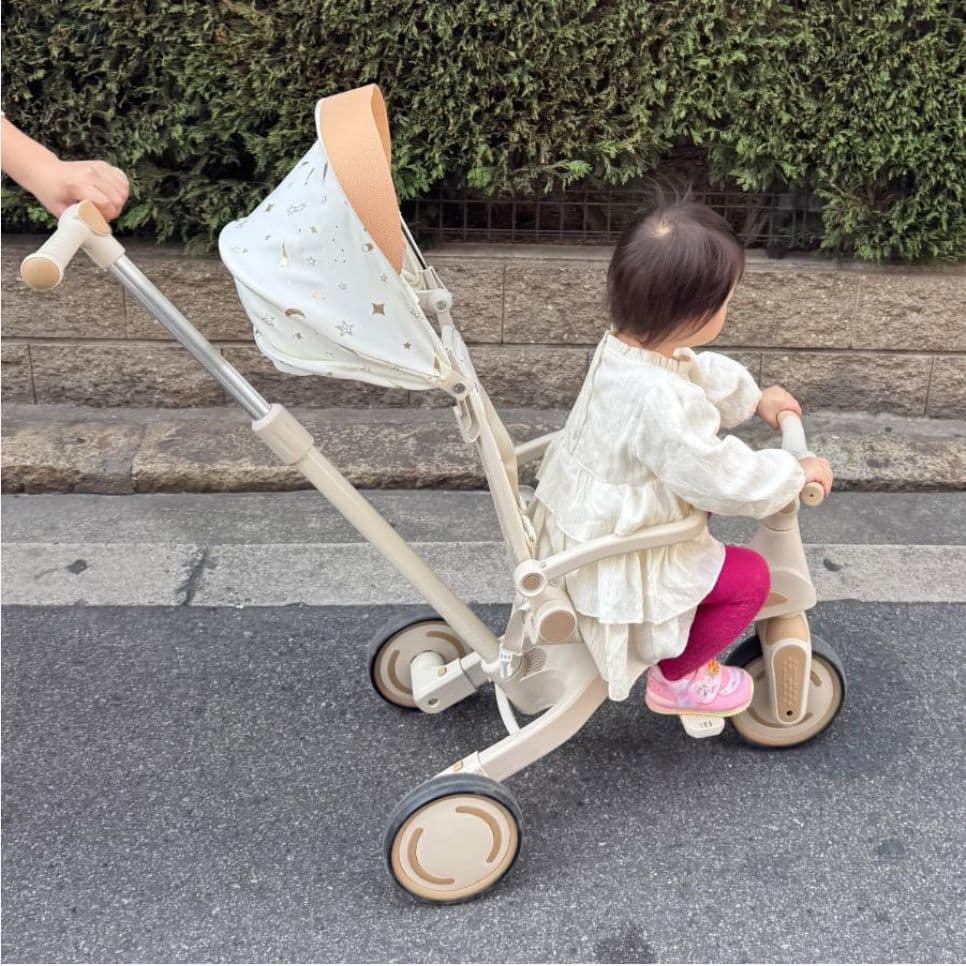 【新品】多機能三輪車 ベージュ 7in1 折りたたみ式 安全設計1歳〜5歳