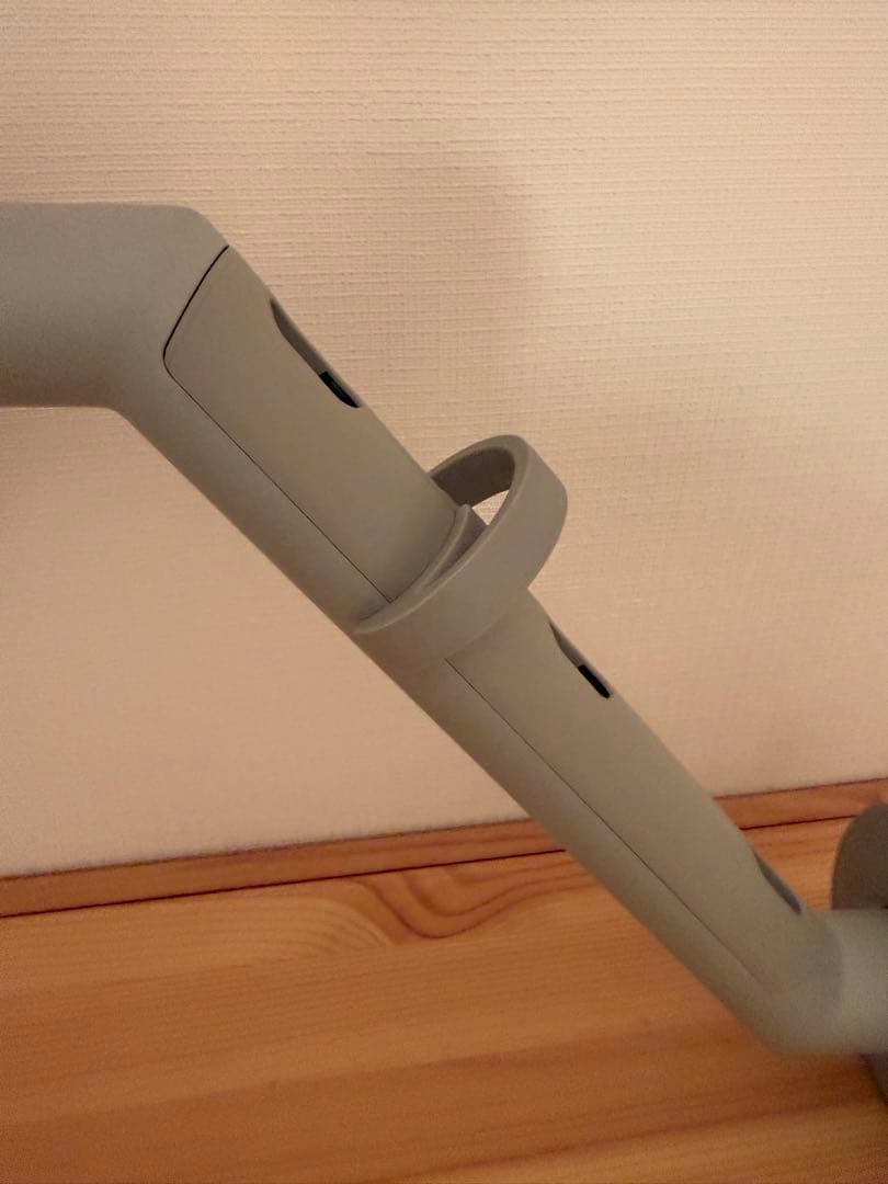 【美品】Herman Miller ハーマンミラー CBS Flo シルバー