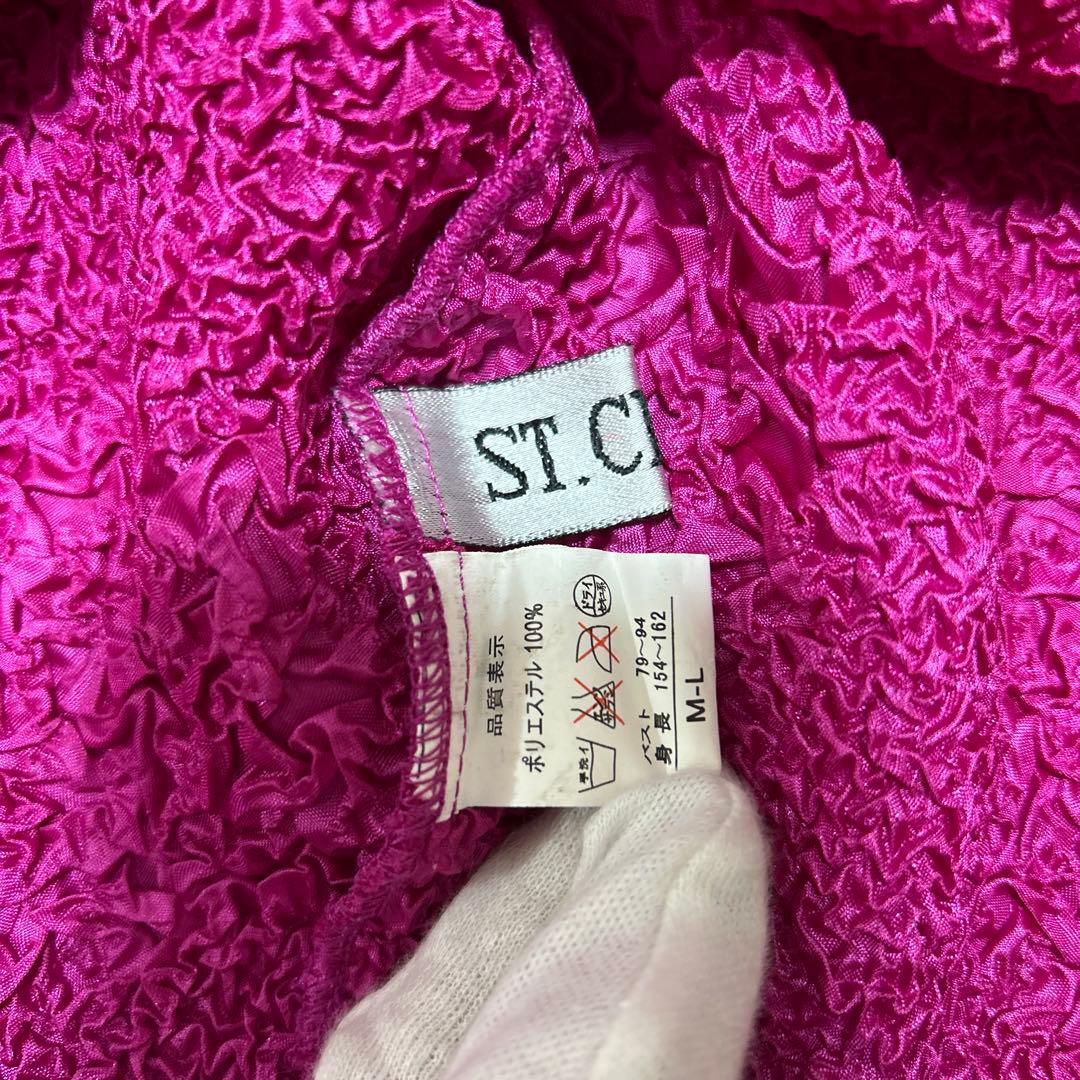 プリーツ シワ加工　ドット　デザイン　シャツブラウス　カットソー　ピンク