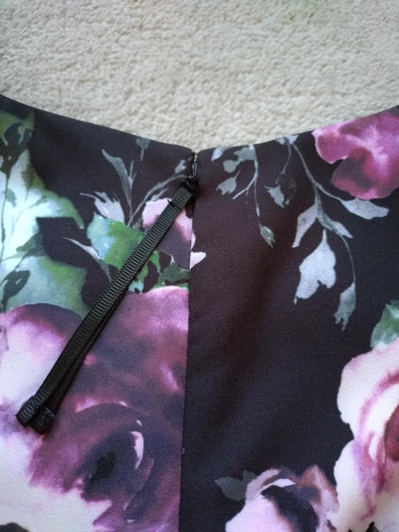 ローズティアラ★ローズプリントワンピース★42★ブラック★タグ付き新品