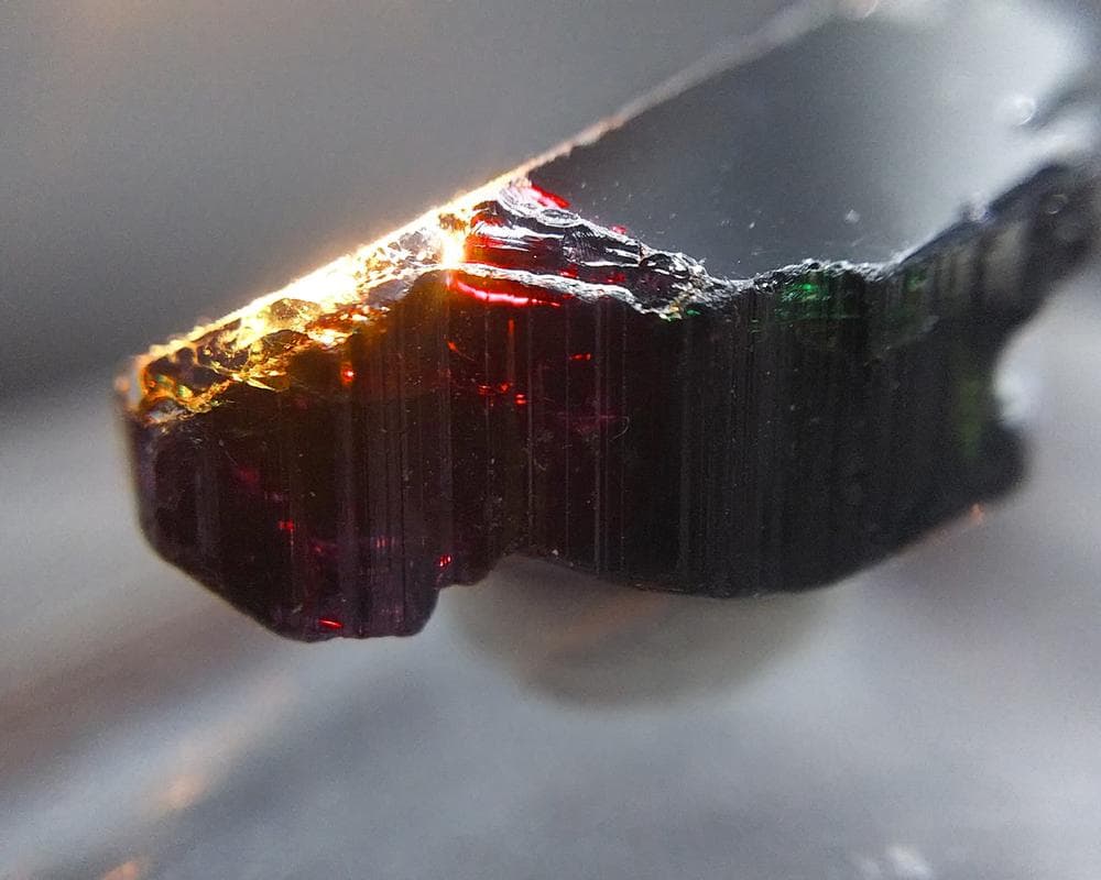 388 カラーチェンジ クロムトルマリン 結晶 原石