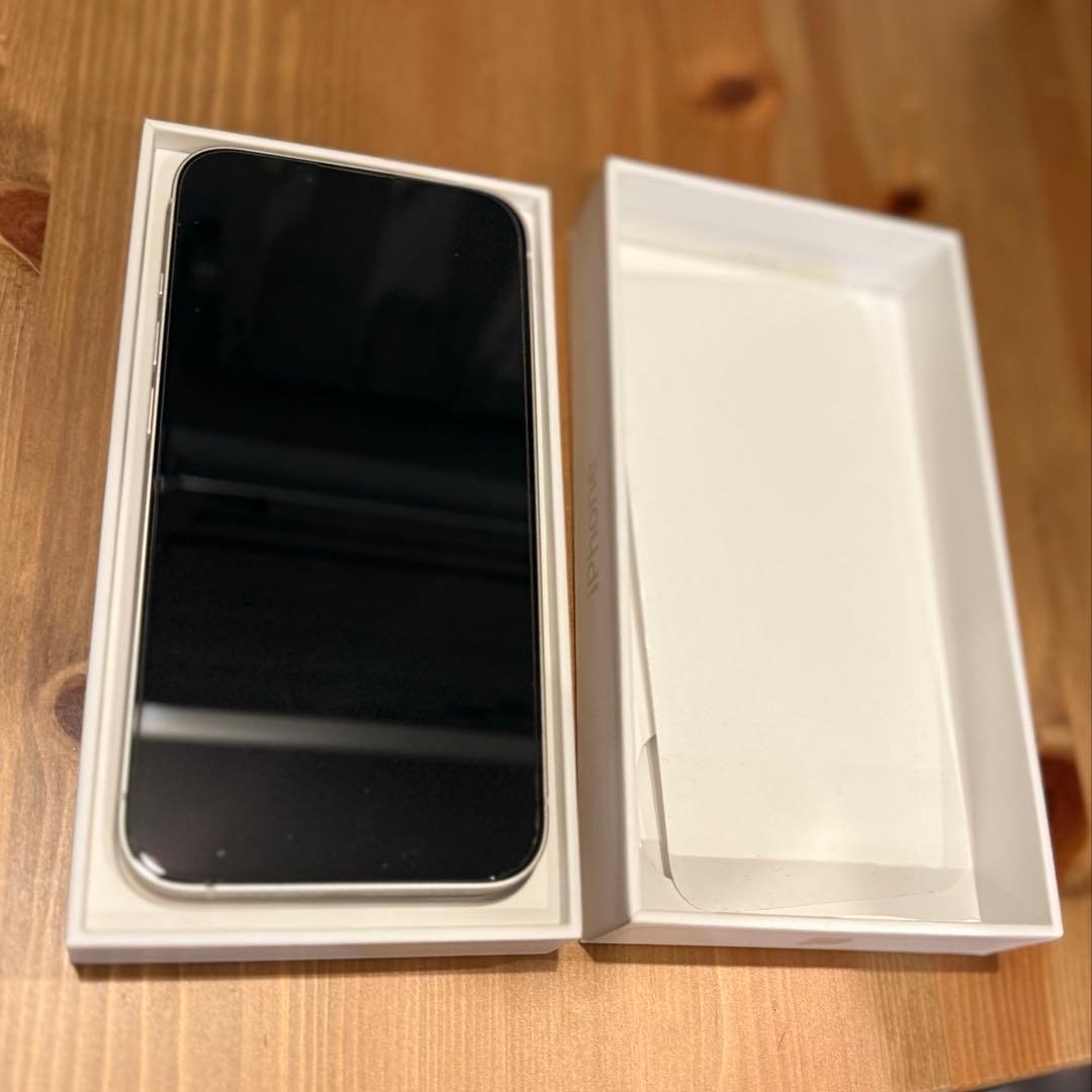 iPhone14 香港版 SIMフリー 128GB カメラシャッター音オフ可能