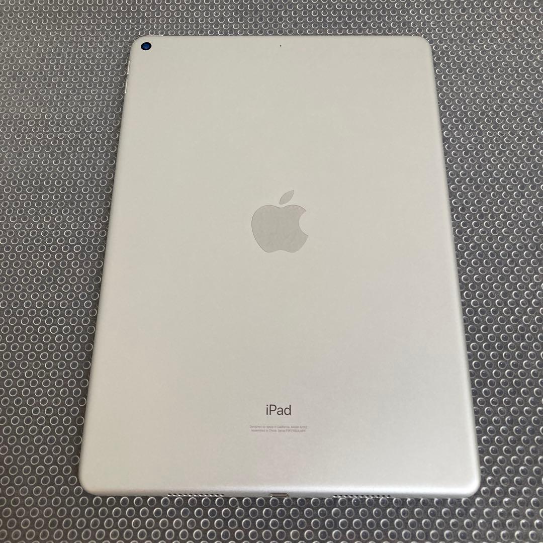2976 外観美品☆iPad Air3 第3世代 64GB WIFIモデル☆