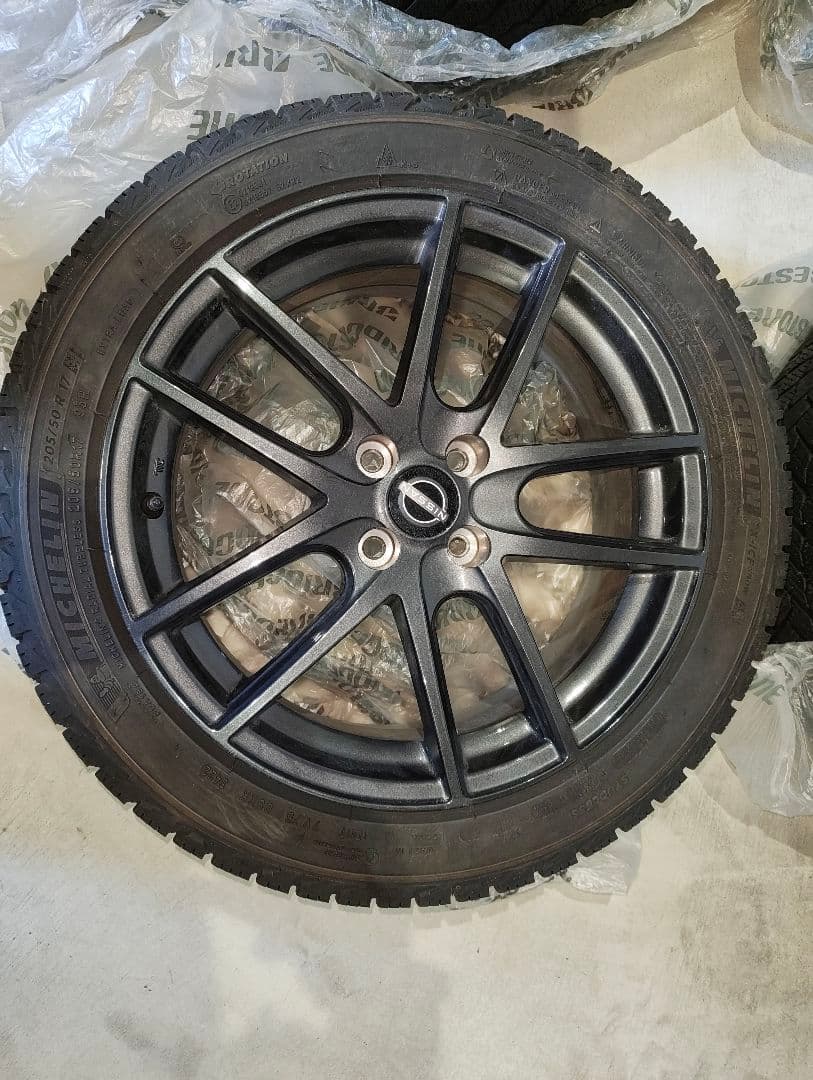 17インチ 日産純正ホイール・ミシュランスタッドレスタイヤセット