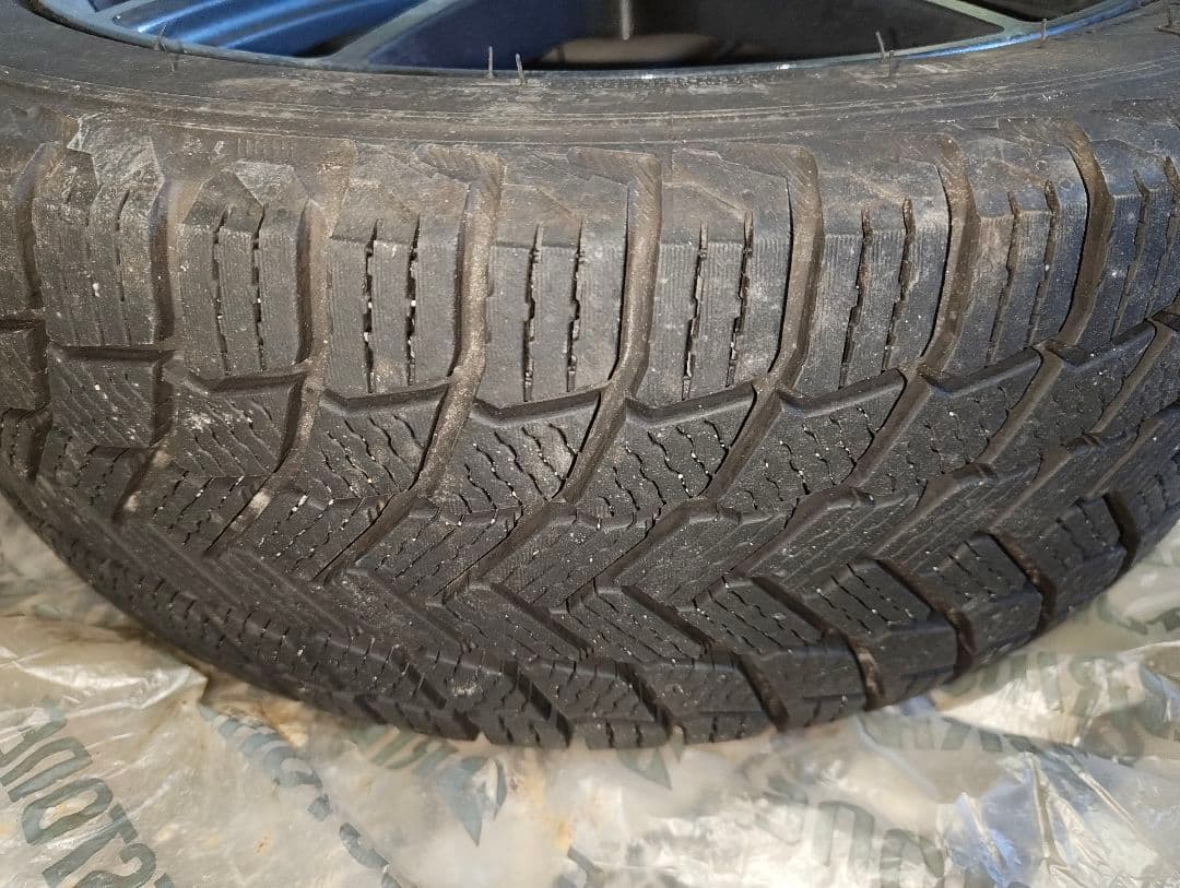 17インチ 日産純正ホイール・ミシュランスタッドレスタイヤセット