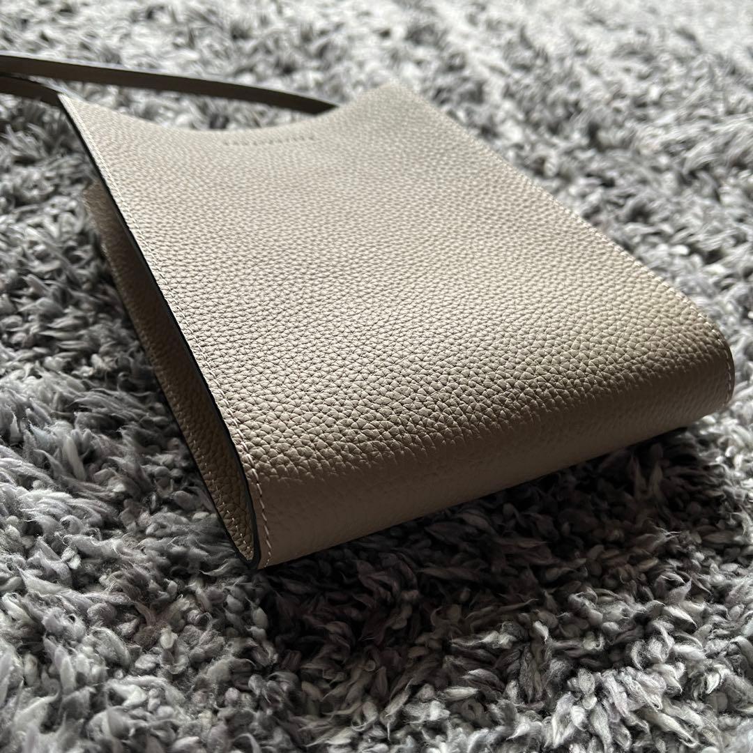 【新品未使用！✨】BONAVENTURA リア ミニ ショルダーバッグ ベージュ