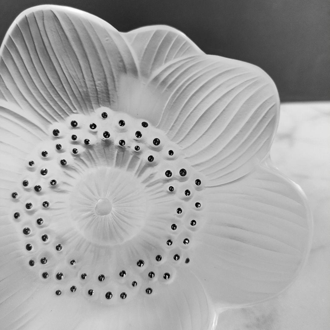 美品◆Lalique ルネ ラリック アネモネ 文鎮 置物 ペーパーウェイト