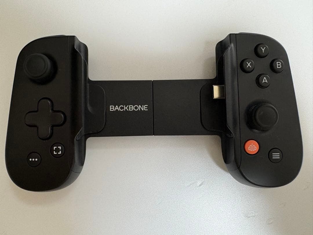 Backbone スマートフォン用ゲームコントローラー