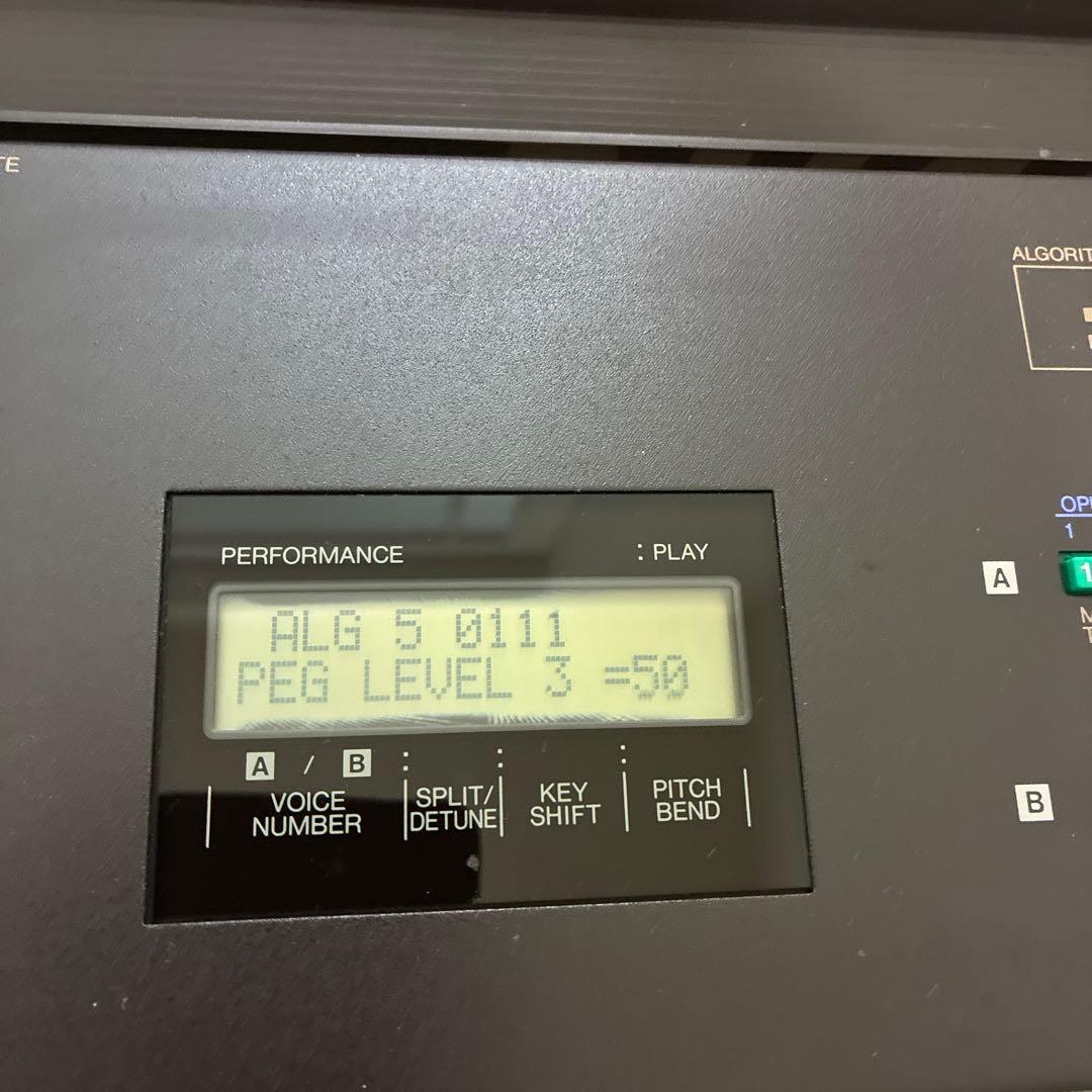 動作品　YAMAHA DX21 シンセサイザー　名機