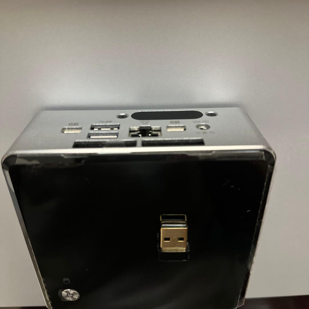 Intel NUC Core i5搭載 BLKNUC5I5MYHE