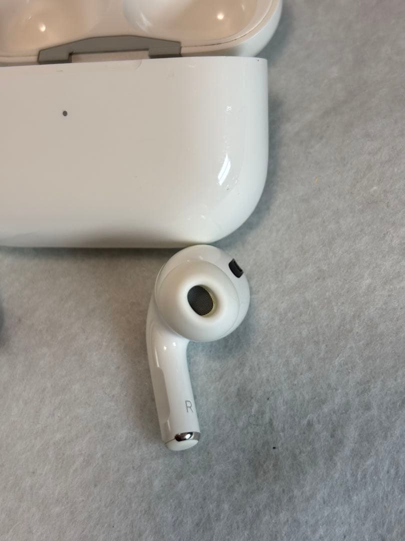 AirPods Pro ワイヤレスイヤフォン 本体