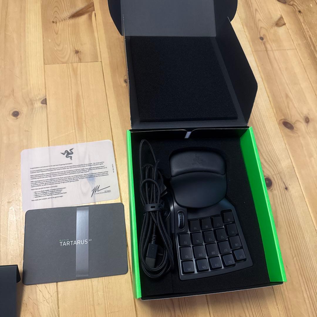 Razer Tartarus V2 メカメンブレンキーパッド