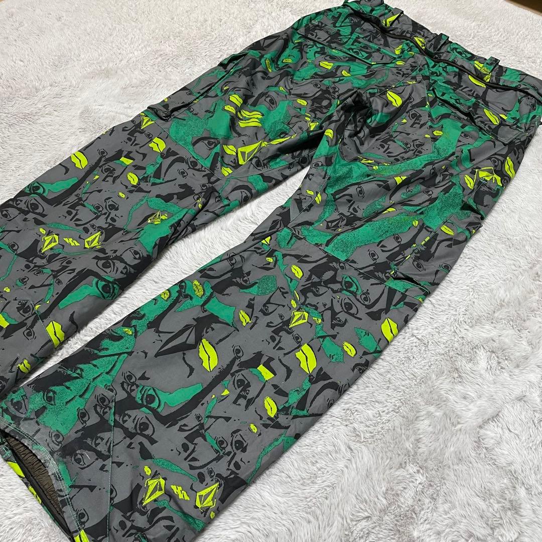 ボルコム　スキーウェア　ナイロンパンツ　総柄　ロゴ刺繍　タウンユース　XLサイズ