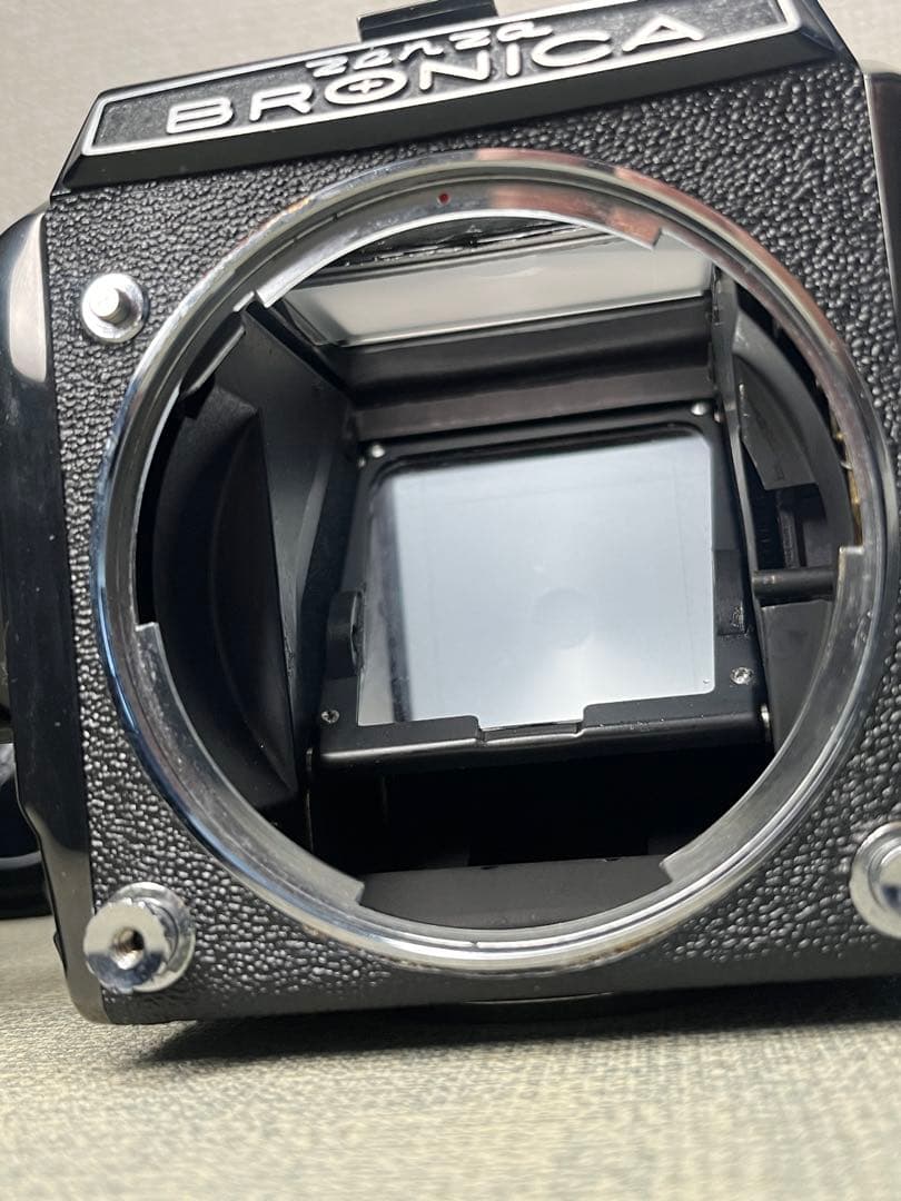 【ii】BRONICA S2 ブラック 中判カメラ 75mmレンズ付き