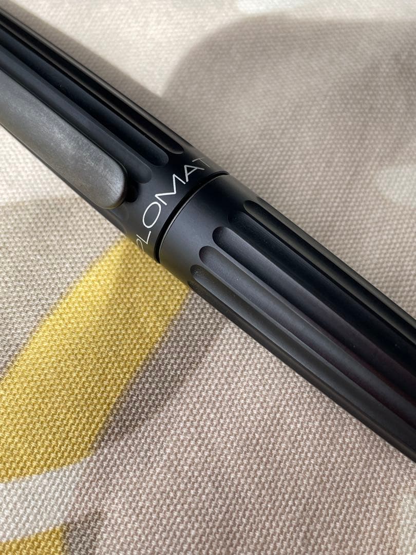 DIPLOMAT（ディプロマット）アエロ　ブラック